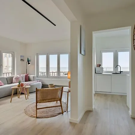 Huswell - Stylishly Refurbished With Sea View אוסטנדה